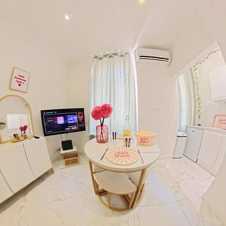 Lejlighed Beautiful Refurbished Air Conditioned Heart Of